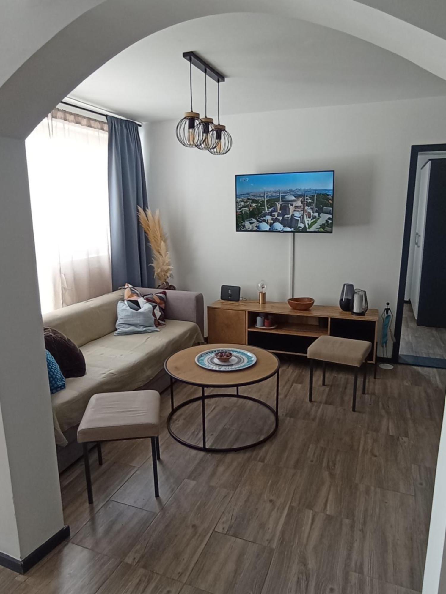 Apartments Frigan Maslenica Bagian luar foto